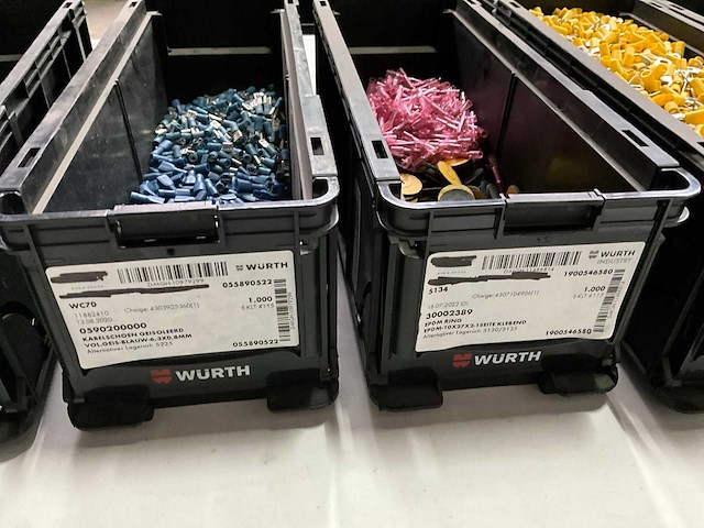 Würth mix kavel met o.a. ringtong/kabelschoenen in 11 stapelbare bakken - afbeelding 2 van  11