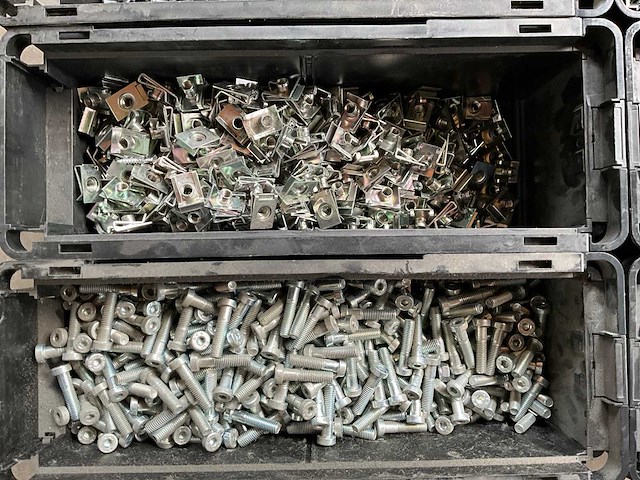 Würth palletdeal 104,5kg diverse bevestigingsmaterialen in stapelbare bakken - afbeelding 3 van  20
