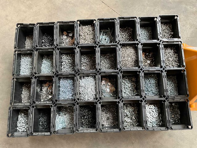 Würth palletdeal 113,5kg diverse bevestigingsmaterialen in stapelbare bakken - afbeelding 11 van  18