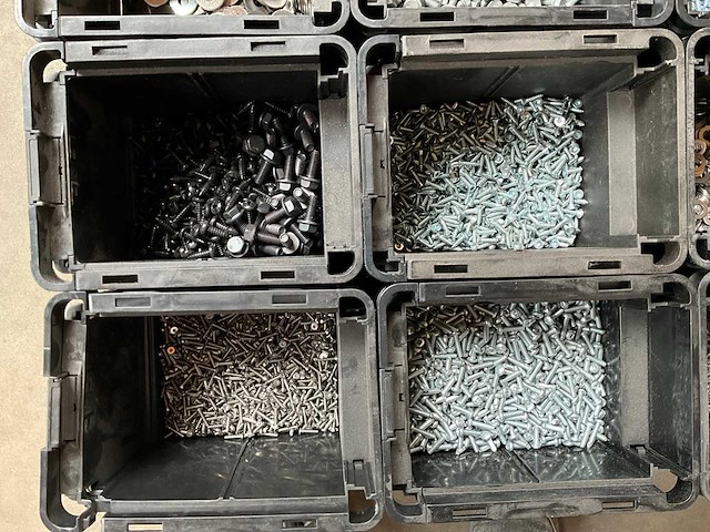 Würth palletdeal 113,5kg diverse bevestigingsmaterialen in stapelbare bakken - afbeelding 17 van  18