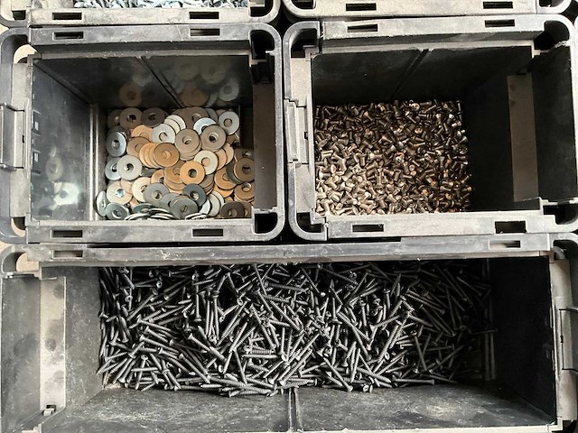Würth palletdeal 117kg diverse bevestigingsmaterialen in stapelbare bakken - afbeelding 11 van  19