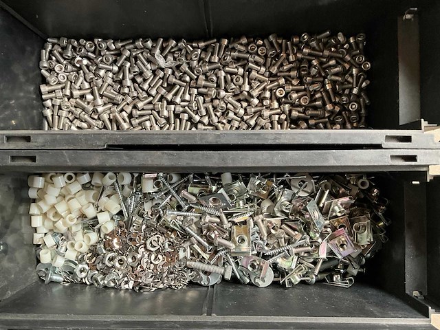 Würth palletdeal 117kg diverse bevestigingsmaterialen in stapelbare bakken - afbeelding 7 van  7