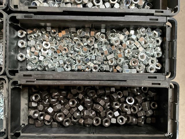 Würth palletdeal 149.5kg diverse bevestigingsmaterialen in stapelbare bakken - afbeelding 10 van  18