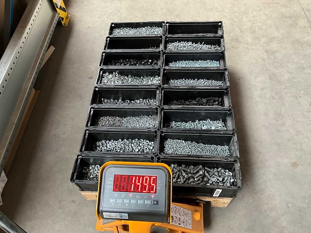 Würth palletdeal 149.5kg diverse bevestigingsmaterialen in stapelbare bakken - afbeelding 1 van  9