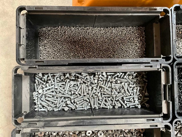 Würth palletdeal 158lg diverse bevestigingsmaterialen in stapelbare bakken - afbeelding 8 van  20