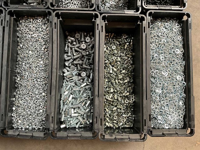 Würth palletdeal 158lg diverse bevestigingsmaterialen in stapelbare bakken - afbeelding 13 van  20