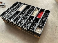 Würth palletdeal overige bevestigingsmaterialen in stapelbare bakken - afbeelding 7 van  17