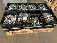 Würth partij bevestigingsklemmen in stapelbare bakken - afbeelding 2 van  7