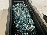 Würth stapelbare bak met 4.08 kg panduit kabelbinder - afbeelding 3 van  6