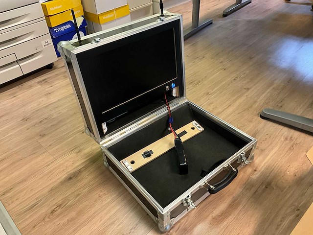 X8-quadcopter drone met gimbals - afbeelding 3 van  19