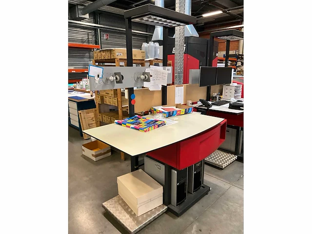 Xeikon metalen werkstation - afbeelding 3 van  10