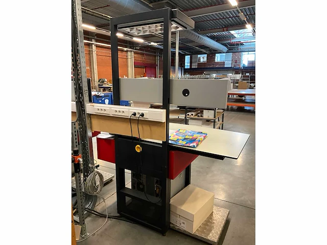 Xeikon metalen werkstation - afbeelding 2 van  10