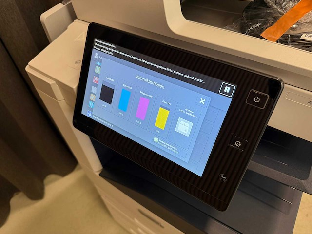 Xerox altalink c8035 - multifunctionele full-color laserprinter - afbeelding 11 van  14