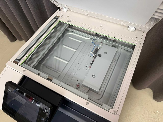 Xerox versalink c7020 - multifunctionele laserprinter - afbeelding 8 van  10