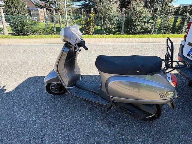 Xinix - snorscooter - touring - scooter - afbeelding 1 van  8