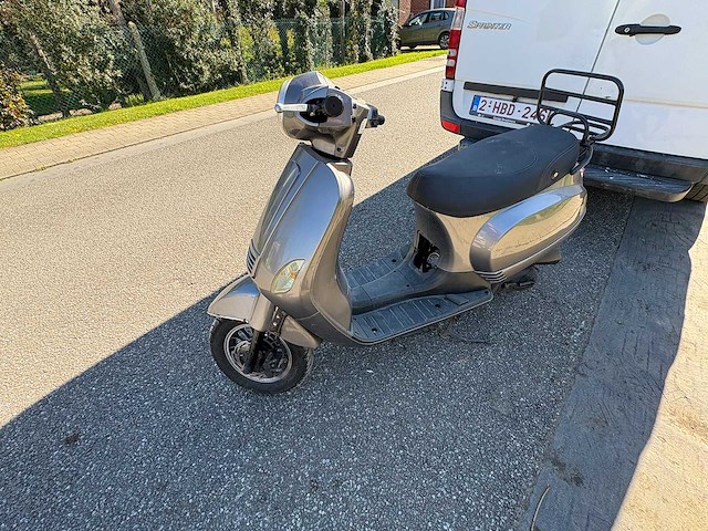 Xinix - snorscooter - touring - scooter - afbeelding 5 van  8