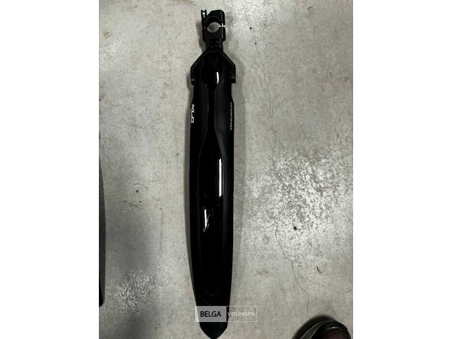 Xlc achterspatbord mg-c37 26–29" zwart - afbeelding 1 van  1