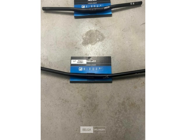 Xlc riser stuur 31.8 mm 700 mm zwart - afbeelding 1 van  1