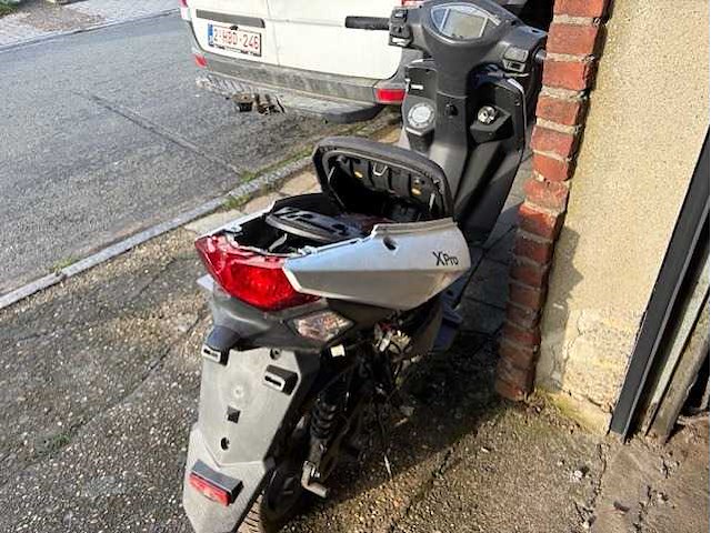 Xpro - motorised scooter - afbeelding 4 van  6