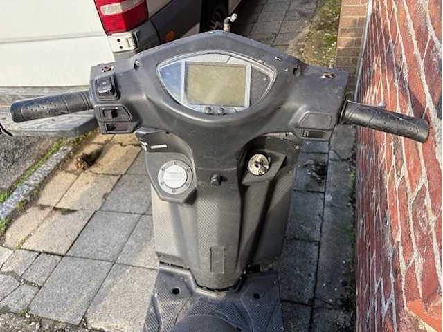 Xpro - motorised scooter - afbeelding 6 van  6