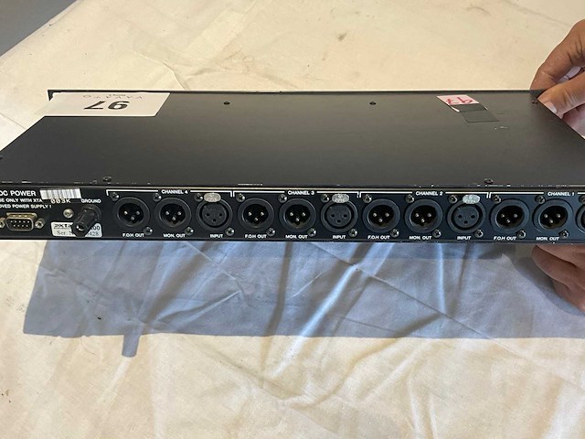 Xta electronics ds400 microfoondistributor - afbeelding 4 van  5