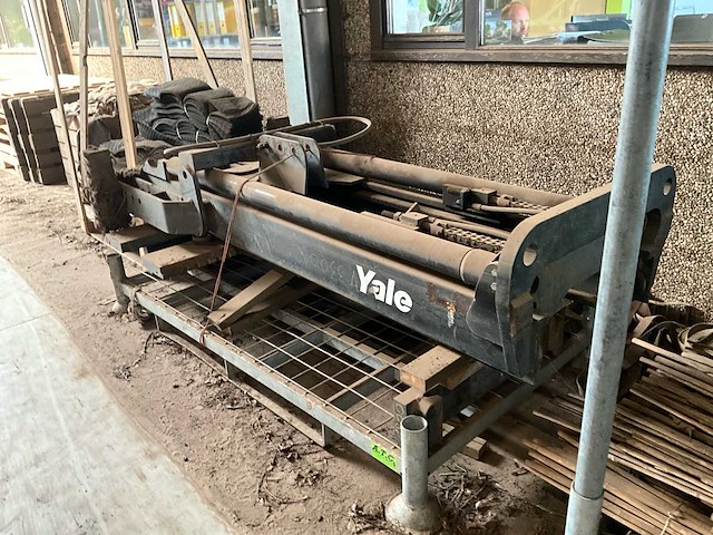 Yale hefmast liftsysteem hydrauliek tractor - afbeelding 6 van  6
