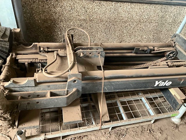 Yale hefmast liftsysteem hydrauliek tractor - afbeelding 2 van  5
