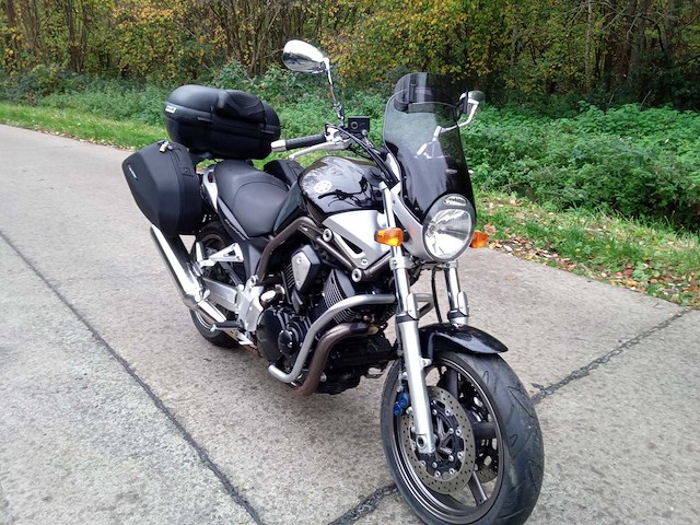 Yamaha - bulldog 1100 - motorfiets - afbeelding 4 van  8