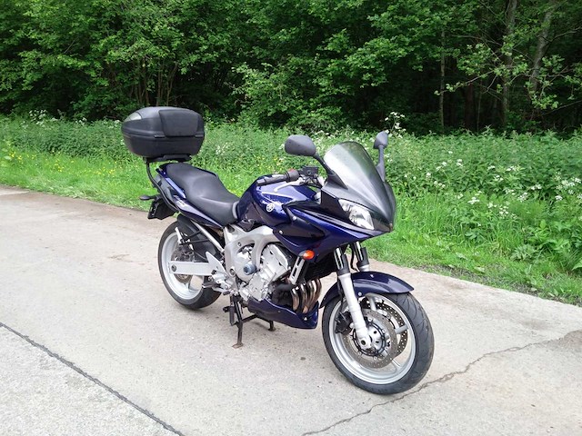 Yamaha - fz 6 fazer - motorfiets - afbeelding 4 van  8