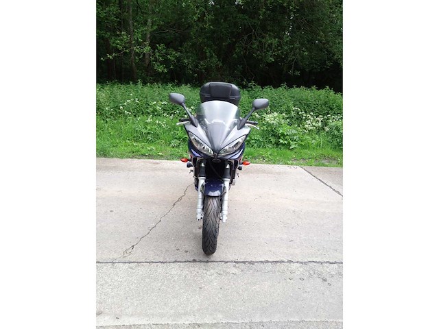 Yamaha - fz 6 fazer - motorfiets - afbeelding 6 van  8