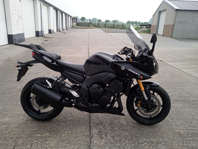 Yamaha - fz8 - motorfiets - afbeelding 3 van  12