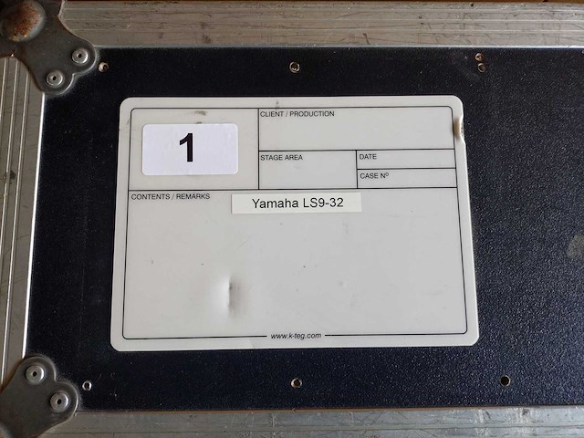 Yamaha - ls9-32 - digital mixing console - afbeelding 3 van  4