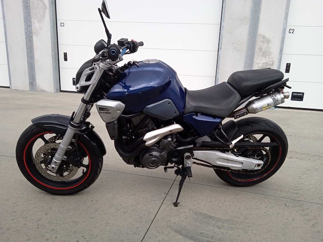Yamaha - mt 03 - motorfiets - afbeelding 1 van  12