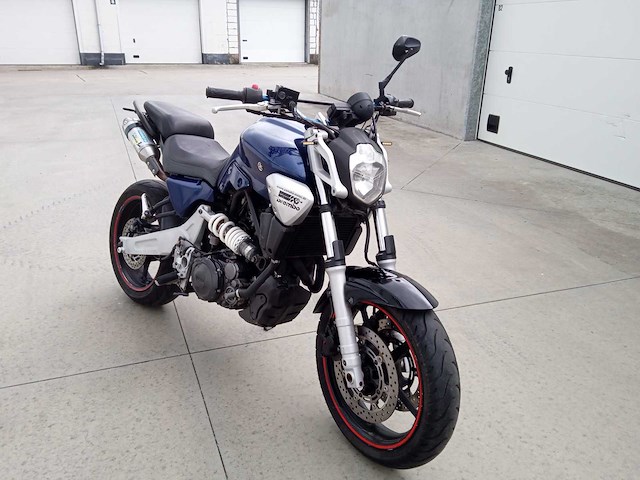 Yamaha - mt 03 - motorfiets - afbeelding 8 van  12
