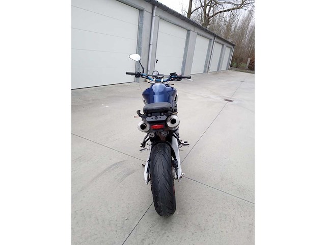 Yamaha - mt 03 - motorfiets - afbeelding 11 van  12