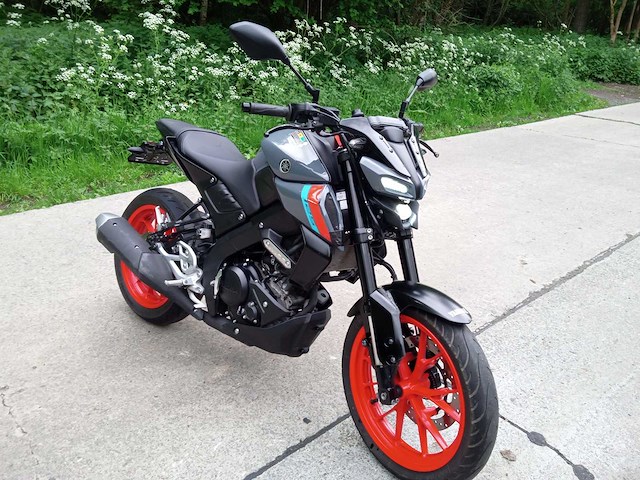 Yamaha - mt 125 - motorfiets - afbeelding 5 van  10