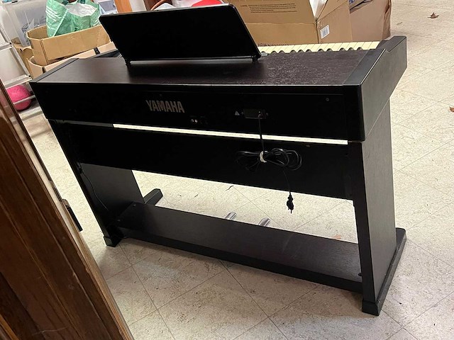 Yamaha - pdp-100 - digitale piano / elektrische piano (consolemodel) - afbeelding 16 van  20
