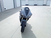 Yamaha - r1 - motorfiets - afbeelding 10 van  11