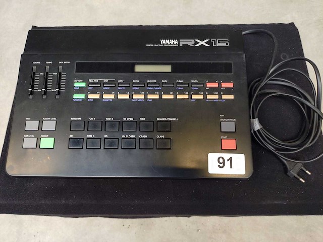 Yamaha - rx15 - audio effect - afbeelding 1 van  2