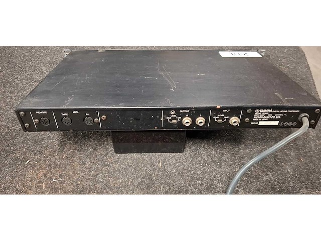Yamaha - spx 90 - audio-effect - afbeelding 2 van  2