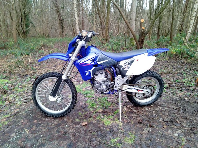 Yamaha - wr 250 f - motorfiets - afbeelding 2 van  4