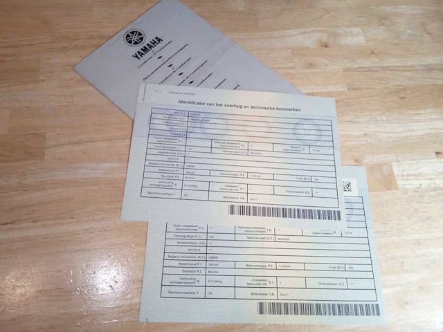 Yamaha - wr 250 f - motorfiets - afbeelding 4 van  4