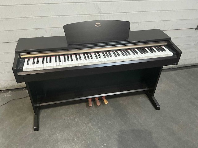 Yamaha - ydp-161 - piano - afbeelding 1 van  11