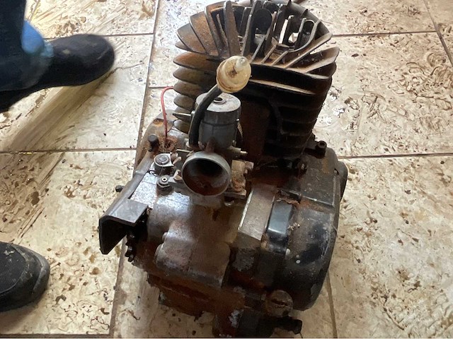 Yamaha 125 motoronderdeel - afbeelding 4 van  5