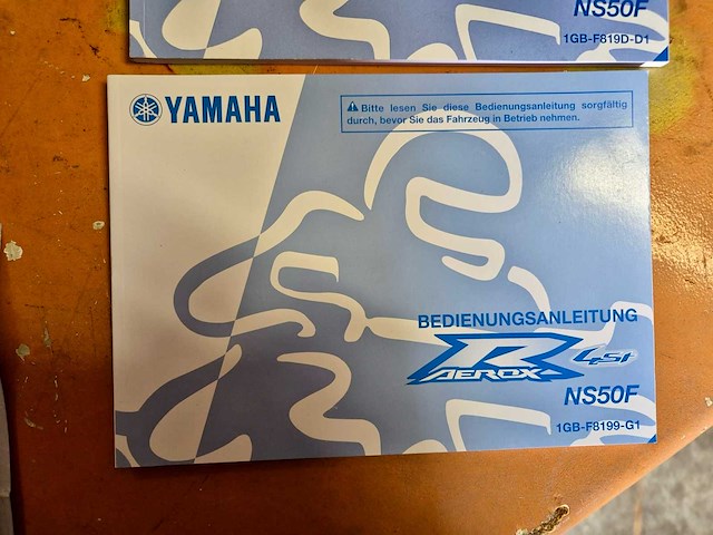 Yamaha airox 2-zit - 4 takt motorfiets - afbeelding 19 van  20