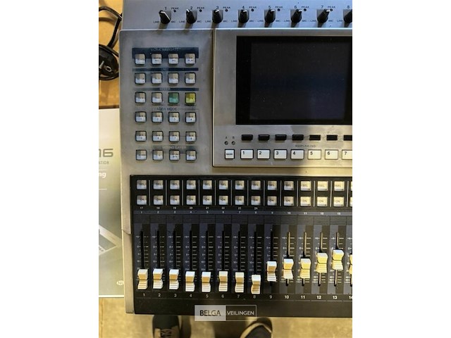 Yamaha aw4416 audio workstation - afbeelding 7 van  11