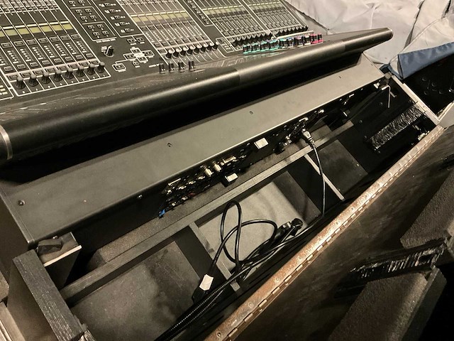 Yamaha cl5 digitale mixer - afbeelding 10 van  11