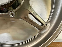 Yamaha fjr1300 velg voorwiel - afbeelding 3 van  4