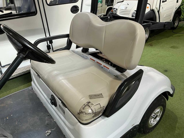 Yamaha golfkar - afbeelding 6 van  8