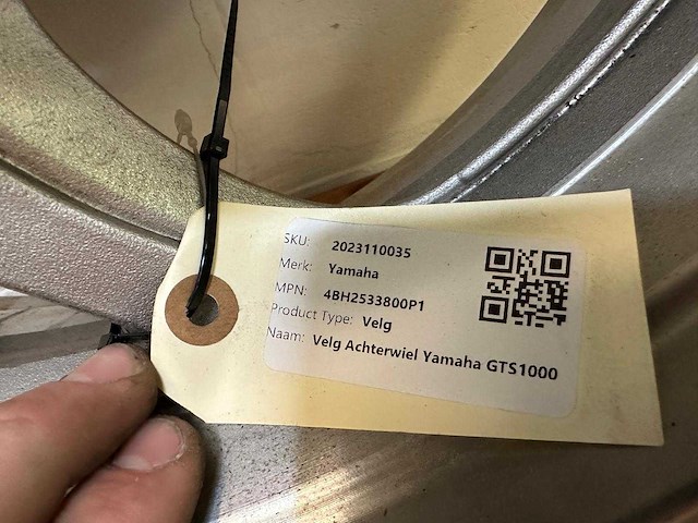 Yamaha gts1000 velg achterwiel - afbeelding 4 van  4